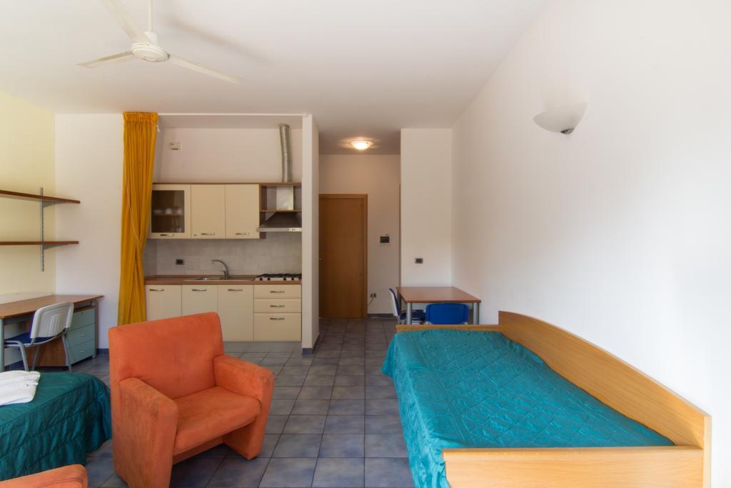 I Giardini Di Atena Aparthotel Merine Cameră foto