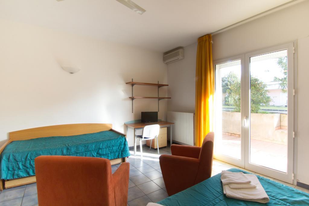 I Giardini Di Atena Aparthotel Merine Cameră foto