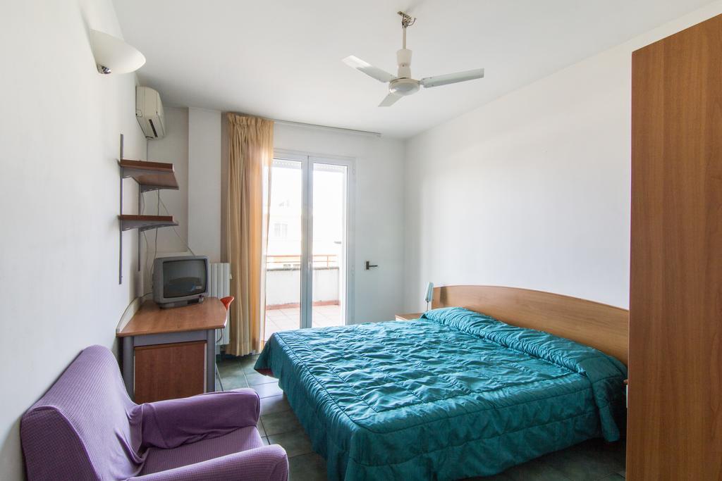 I Giardini Di Atena Aparthotel Merine Cameră foto
