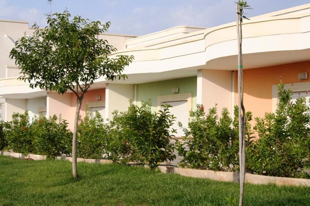 I Giardini Di Atena Aparthotel Merine Exterior foto